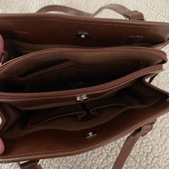 BUNDLE of (5) Handbags/Purses Preowned MARLO/NINE WEST/AXCESS/A SMITH - Picture 5 of 15